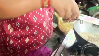 Getting Intimate With Sexy Aunty In Kitchen While Cooking Together