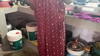 Getting Intimate With Sexy Aunty In Kitchen While Cooking Together