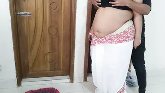 Neighbor Boy Catching Aunty Cleaning And Fucking Her On The Floor