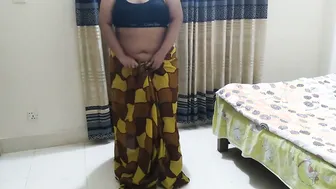 Saree Wearing Aunty Caught By Driver Getting Fucked Repeatedly