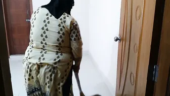 Neighbor Forcing Himself On Mature Muslim Aunty While Cleaning