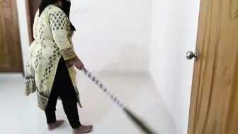 Neighbor Forcing Himself On Mature Muslim Aunty While Cleaning