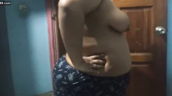 Neighbor Milf Exercising Naked Showing Big Ass And Tits Off