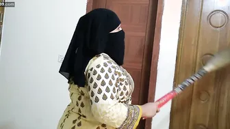 Desi Milf Aunty Fucked Hard By Neighbor While Cleaning House