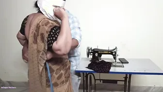 Telugu Aunty Seducing Tailor And Getting Fucked In His Shop