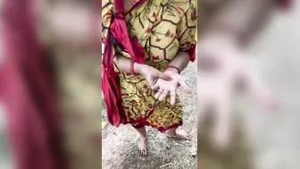 Mature Woman Flaunting Her Big Boobs For The Camera Seductively