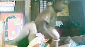Horny Aunty Sneaking Next Door Fucking Neighbor In Afternoon