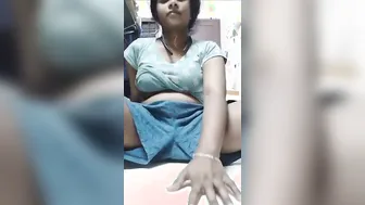 Horny Neighbor Showing Off Her Wet Pussy To Tease Younger Admirer