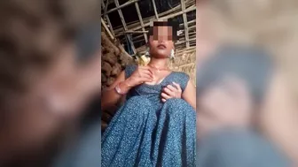 Fingering My Aunty's Dripping Wet Pussy Making Her Scream Loud