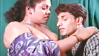 Sexy Mature Aunty Stripping And Spreading For Me In Bedroom