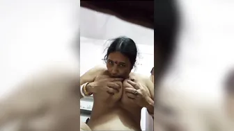 Indian Housewife Touching Herself And Fingering On Cam Horny Solo