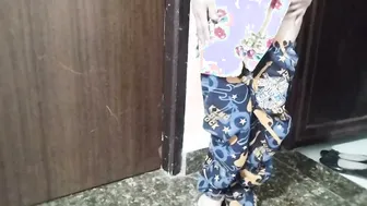 Aunty Letting Me Fuck Her When I Delivered Package To Door