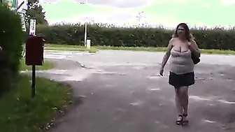 Chubby Aunty Getting Enjoyed By Stranger In Hotel Room Today