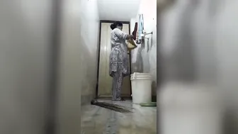 Chubby Indian Aunty Getting Naked Moments Before Her Bath Time