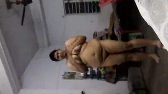 Thick Bihari Aunty Showing Off Her Big Ass For The Camera
