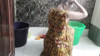 Delivering Goods To Aunty Turns Into Wild Afternoon Encounter