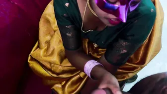 Gorgeous Aunty Inviting Me Over To Her Place For Naughty Fun