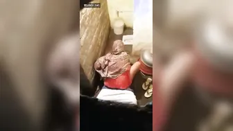 Village Aunty Getting Quick Fuck In The Fields Behind House