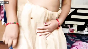 Indian Aunty Pissing And Teasing Innocent Virgin Boy In Hindi