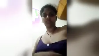 Married Aunty Making A Boob Pressing Video For Her Secret Boyfriend