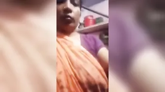 Curvy Village Aunty In Orange Saree Showing Big Boobs On Video Call