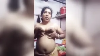 Curvy Village Aunty In Orange Saree Showing Big Boobs On Video Call