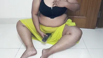 Neighbor Aunty Getting So Horny She Fucks Herself With Remote