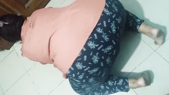 Thick Tamil Aunty Taking It From Behind And Loving Every Thrust