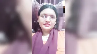 Horny Aunty With Glasses Masturbating Hard In Bedroom Alone