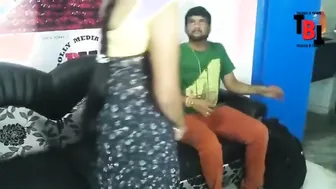 Telugu Aunty In Sleeveless Blouse Seducing Guy With Her Body