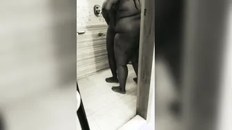 Catching Aunty Bathing And Pounding Her Wet Pussy Hard Fast