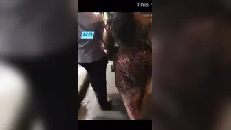 Tamil Aunty Shaking Her Huge Ass And Teasing With Curves Wildly