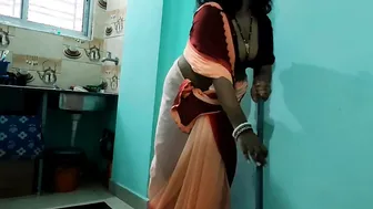 House Maid Aunty Letting Me Fuck Her Tight Pussy For Cash