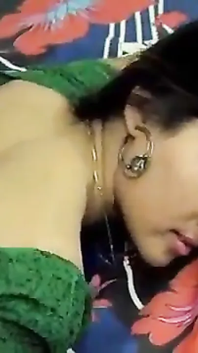 Hot sex clip of an Indian hotty enjoying with her brother-in-law