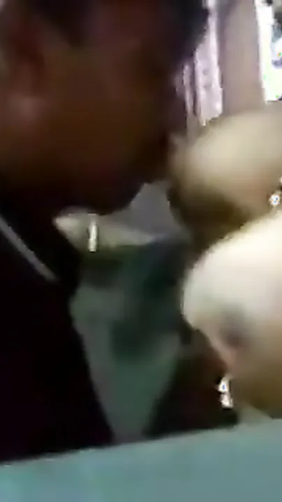 Tamil sex videos of a older pair enjoying a home sex session