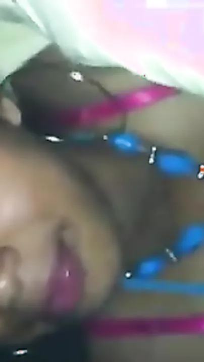 Sex movie of a desi sexually excited gal satisfying her bf with a blowjob