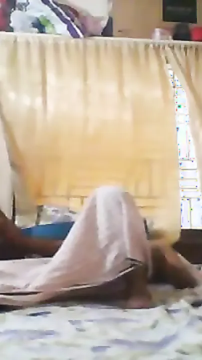 Hindi porn Spouse and wife enjoying in honeymoon on their first night