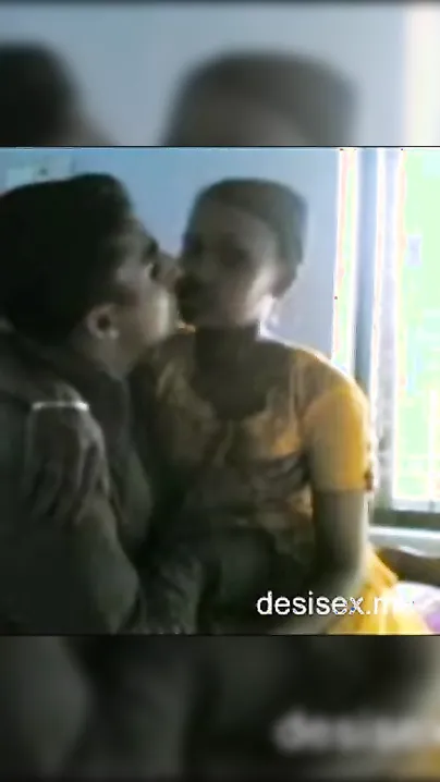 Kerala sex video of south Indian aunty with a neighbor uncle