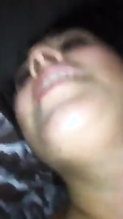 NRI bhabhi chudai video with her youthful bf in his apartment