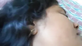 Indian sex porn episode of a desi bhabhi giving a nice blowjob to bf