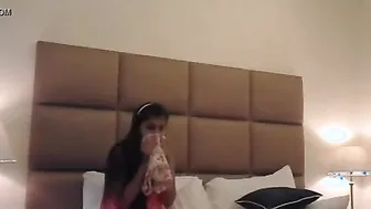 Desi in nature's garb hotty having sex for the first time with her bf in a hotel room