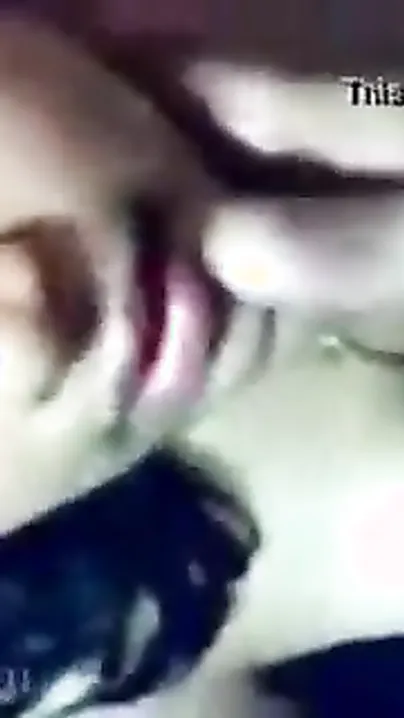 Delhi sex scandal of a sexually excited college angel having pleasure with a stranger