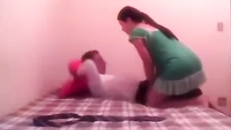 Gorgeous office wench pleases her boss with a priceless fellatio