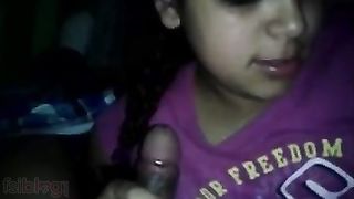 Nasty bhabhi gives an astounding oral-sex to her neighbour