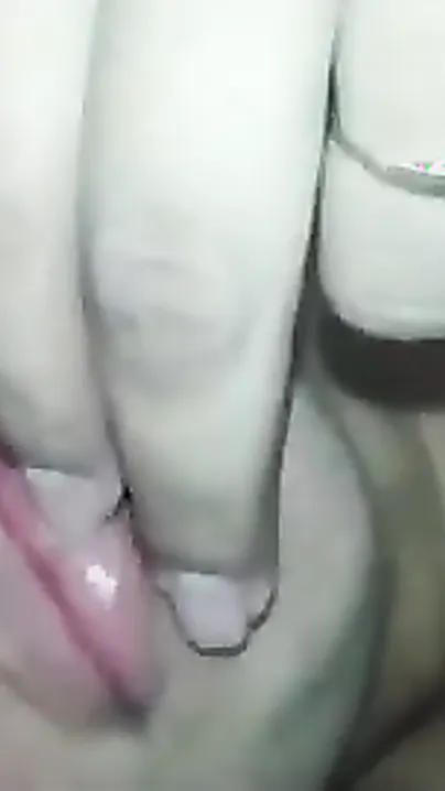 Chunky abode wife finger fuck her pussy and tastes her cum