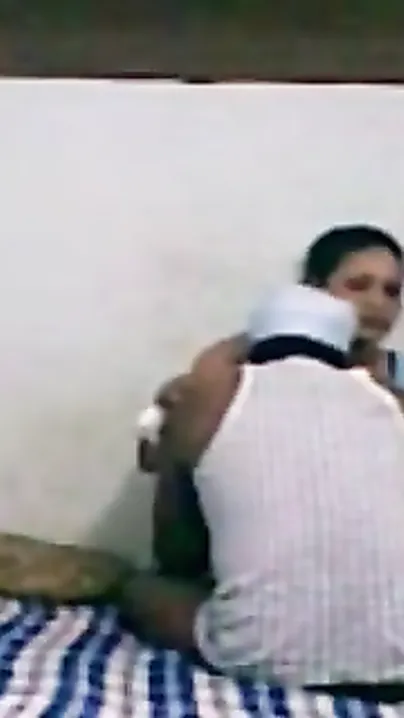 Aged bhabhi enjoys a worthwhile home sex session with her tenant