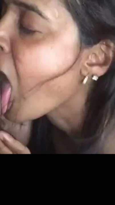 Lewd MOTHER I'D LIKE TO FUCK gives an amazing blowjob to her young bf