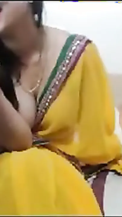 Hot abode wife shows her sexually excited side on a livecam chatting web resource