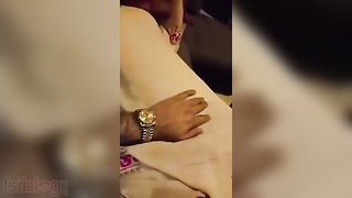 Drunk desi babe turn lewd with her office colleagues in a hotel