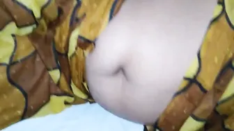 Village Aunty Showing Off Her Curves In Tight Saree For Me